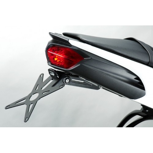 Deprettomoto DPM portatarga Yamaha FZ8 con luce targa led
