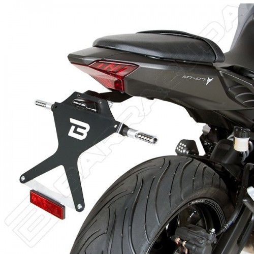 Barracuda portatarga regolabile Yamaha MT07